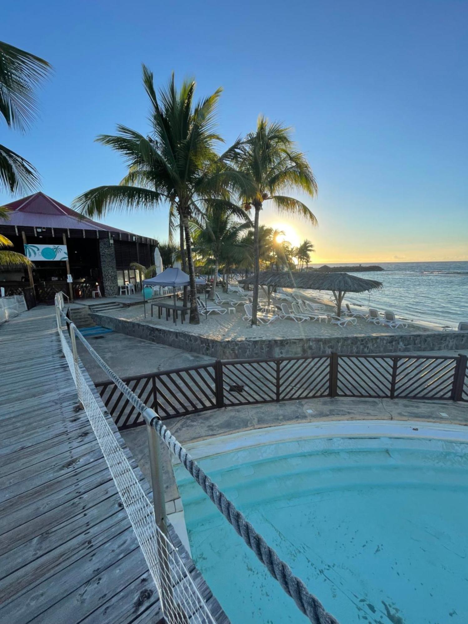 Studio 25 M Manganao Joela 4 Personnes Avec Machine A Laver (Adults Only) Saint-Francois  Exterior foto
